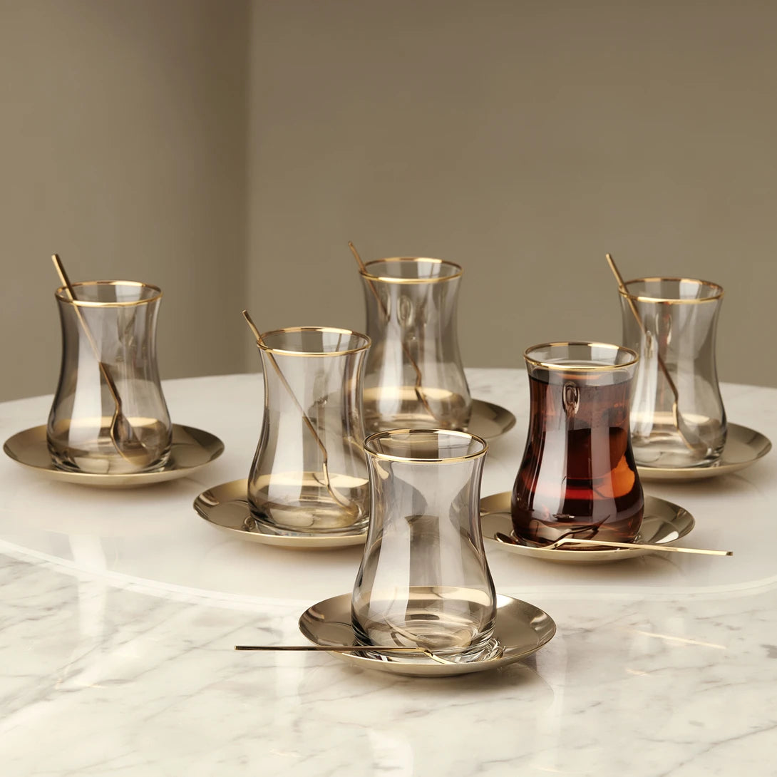 Karaca Han 18 piece Tea Set
